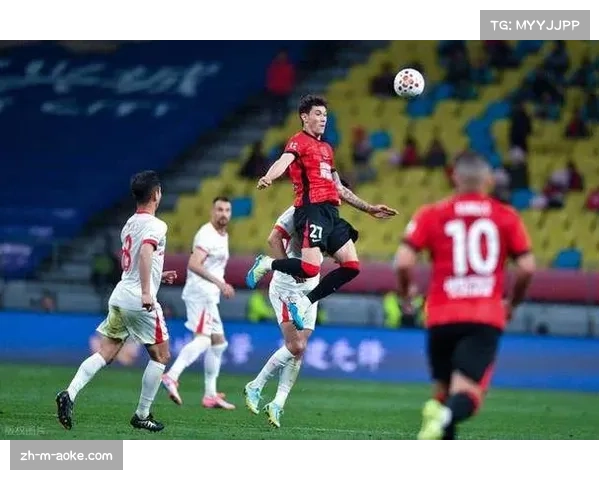 拜合拉木替补建功 成都蓉城最后时刻扳平比分